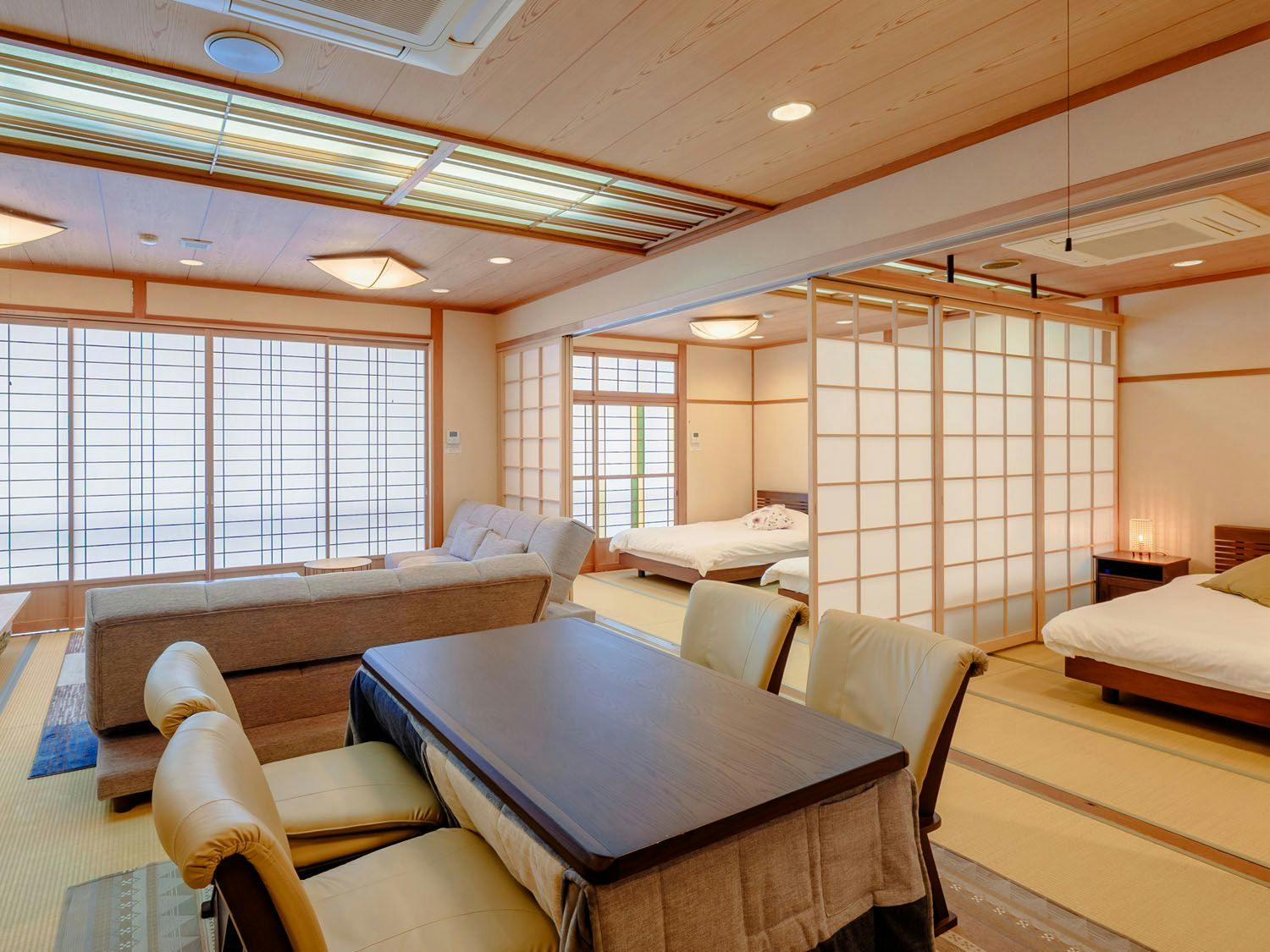 Seaside Sushi Inn Yahataya