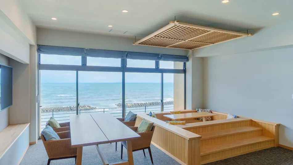 Seaside Sushi Inn Yahataya