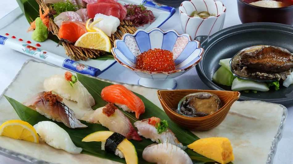 Seaside Sushi Inn Yahataya