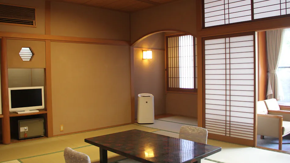 Misasa Onsen Yuraku
