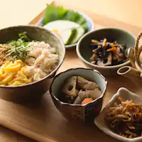 Sarapan <Ochazuke dengan Dashi Asli> 3 Jenis Berbeza Setiap Hari
