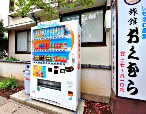 入口横の自動販売機