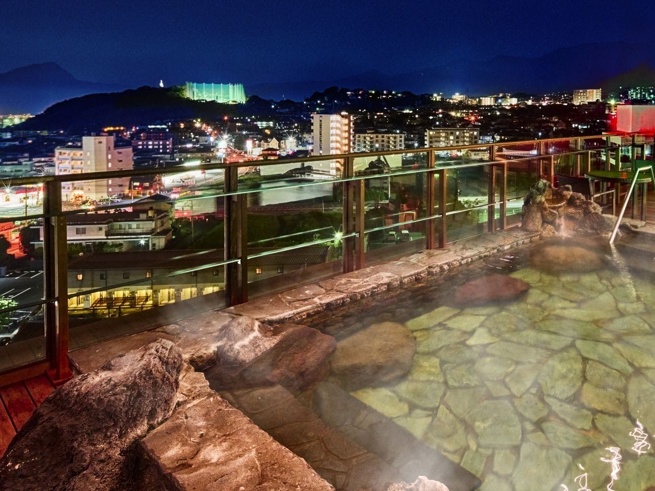 Pemandian air panas terbuka di rooftop (pria)