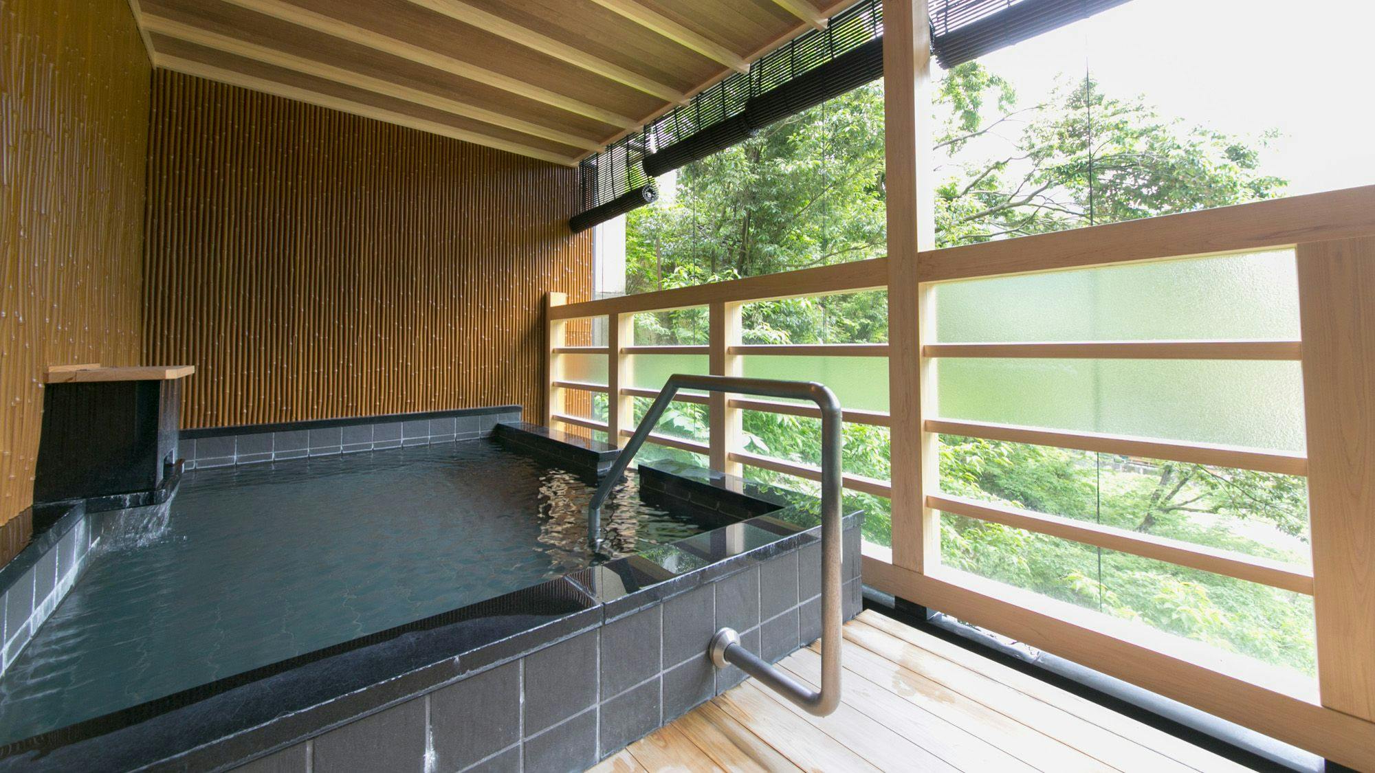 Popular Open-Air Bath Rooms and Seasonal Delicacies of Toyama, Unazuki Onsen Sunyanagi-tei
