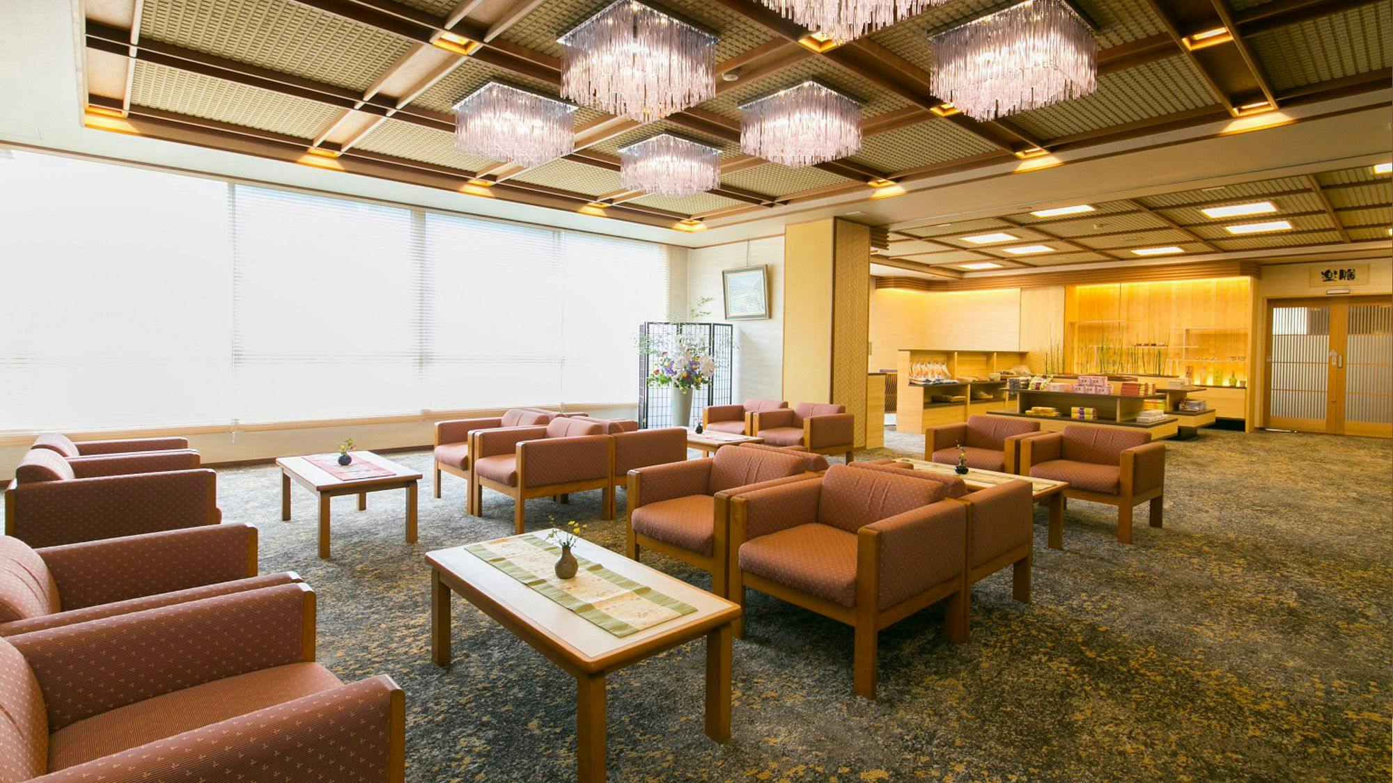 Popular Open-Air Bath Rooms and Seasonal Delicacies of Toyama, Unazuki Onsen Sunyanagi-tei