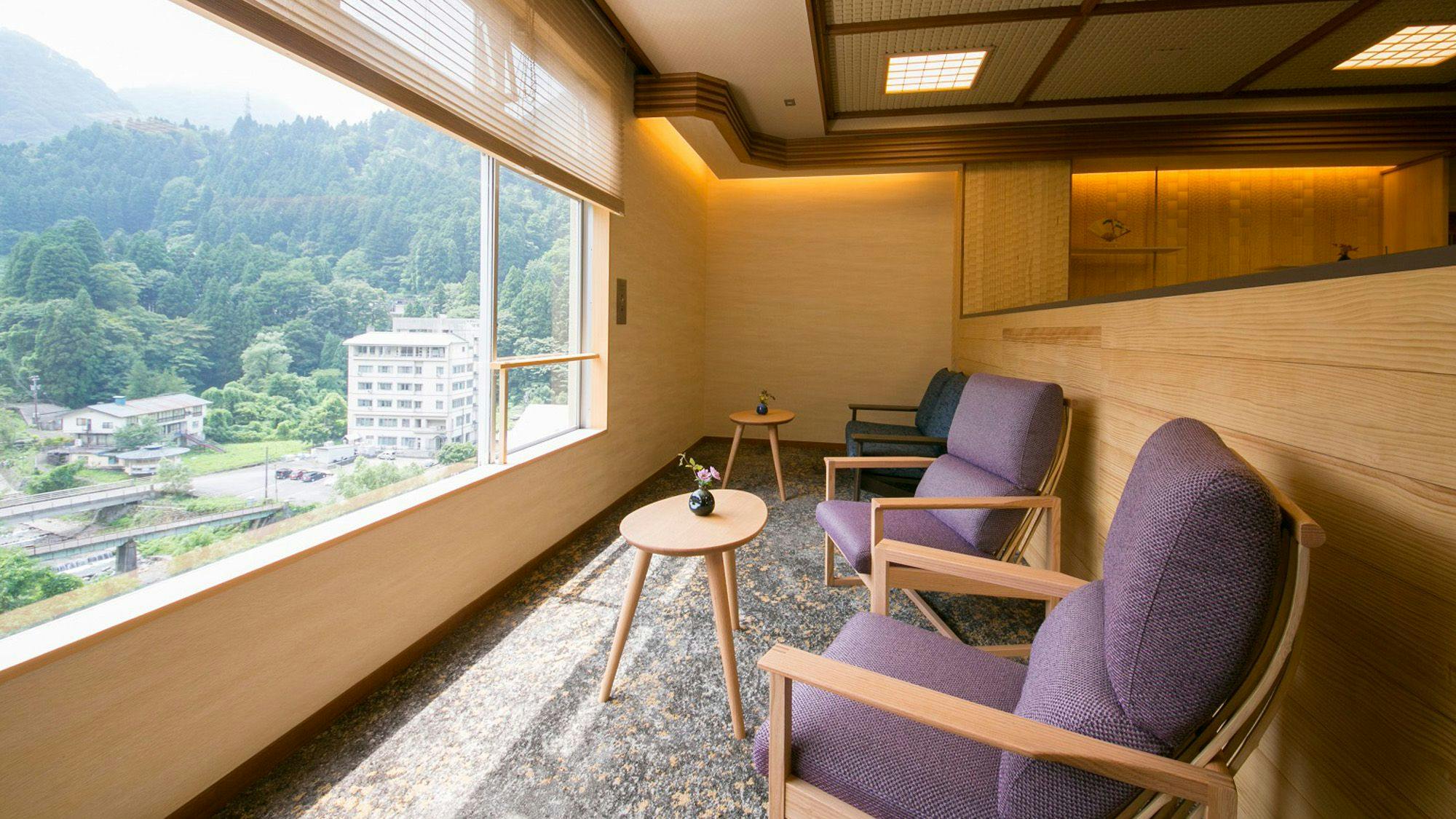 Popular Open-Air Bath Rooms and Seasonal Delicacies of Toyama, Unazuki Onsen Sunyanagi-tei