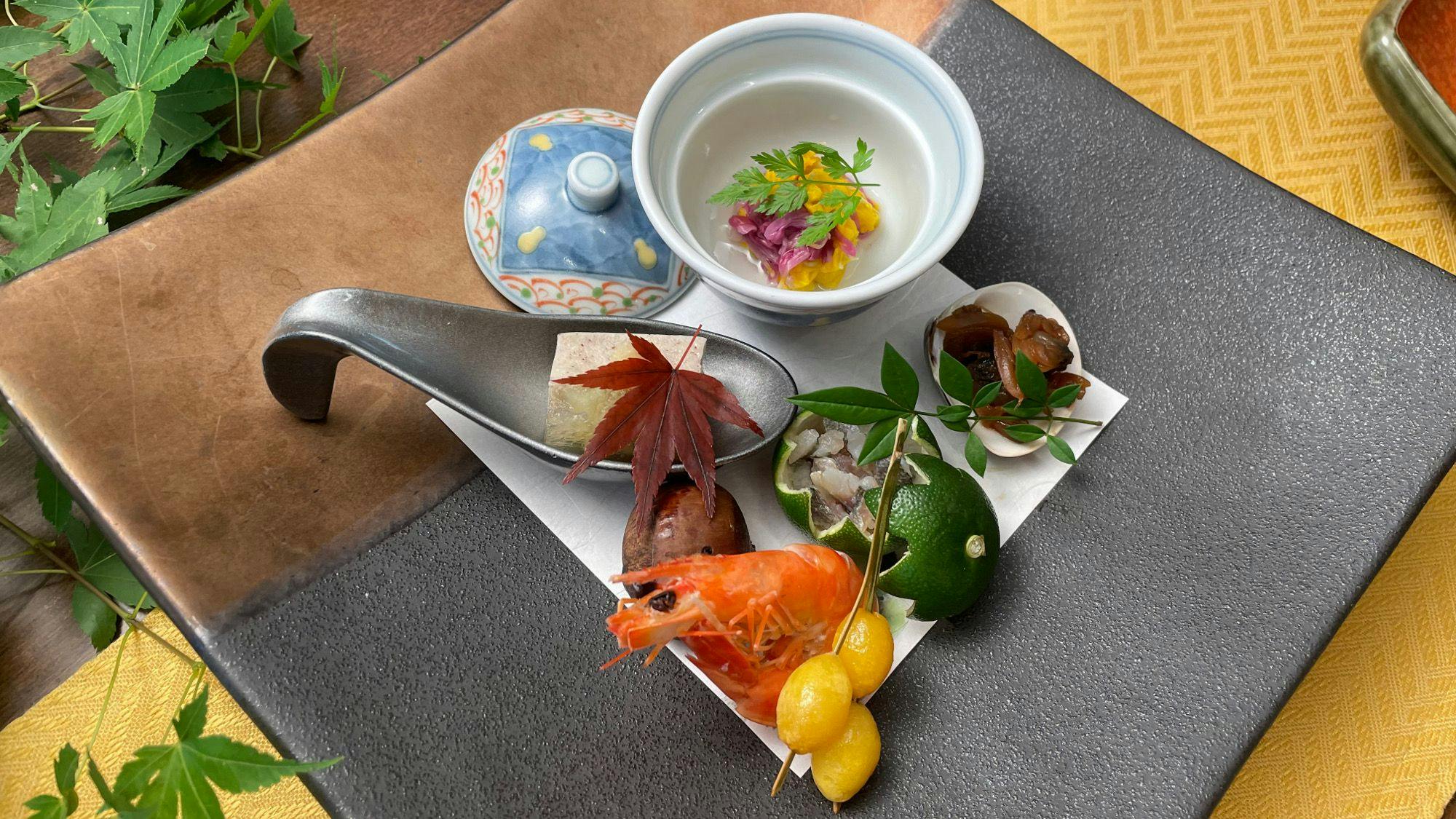 Popular Open-Air Bath Rooms and Seasonal Delicacies of Toyama, Unazuki Onsen Sunyanagi-tei