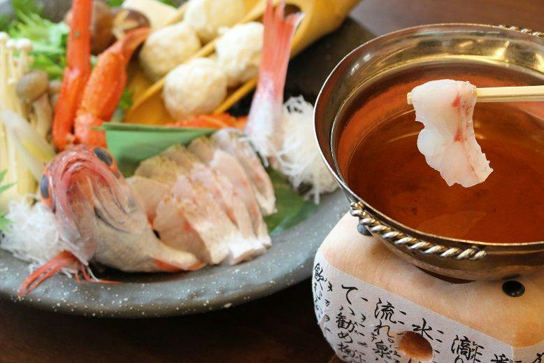 Popular Open-Air Bath Rooms and Seasonal Delicacies of Toyama, Unazuki Onsen Sunyanagi-tei
