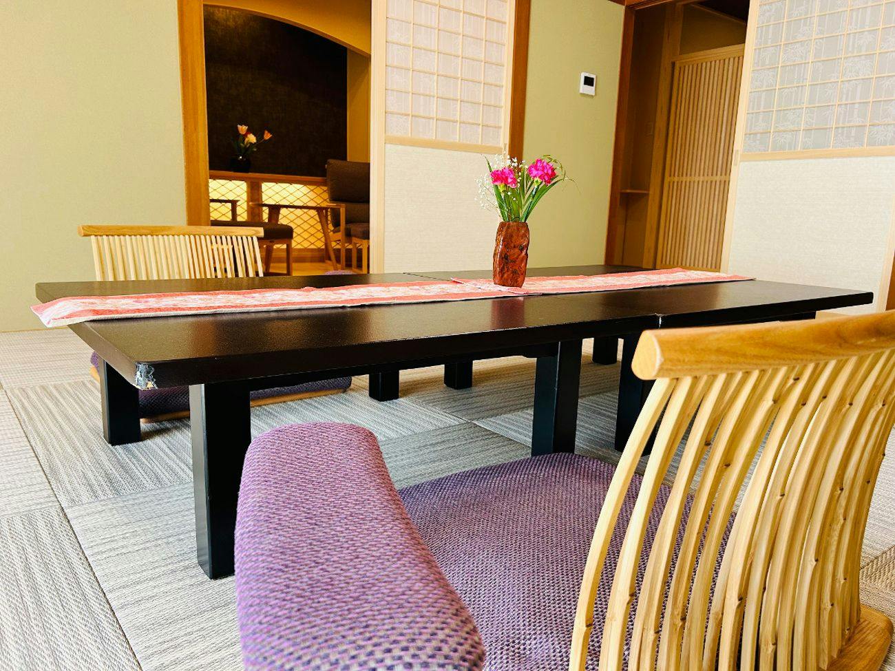 Popular Open-Air Bath Rooms and Seasonal Delicacies of Toyama, Unazuki Onsen Sunyanagi-tei