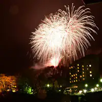 น้ำพุร้อนอุนะซึกิ, เทศกาลดอกไม้ไฟบนหิมะ