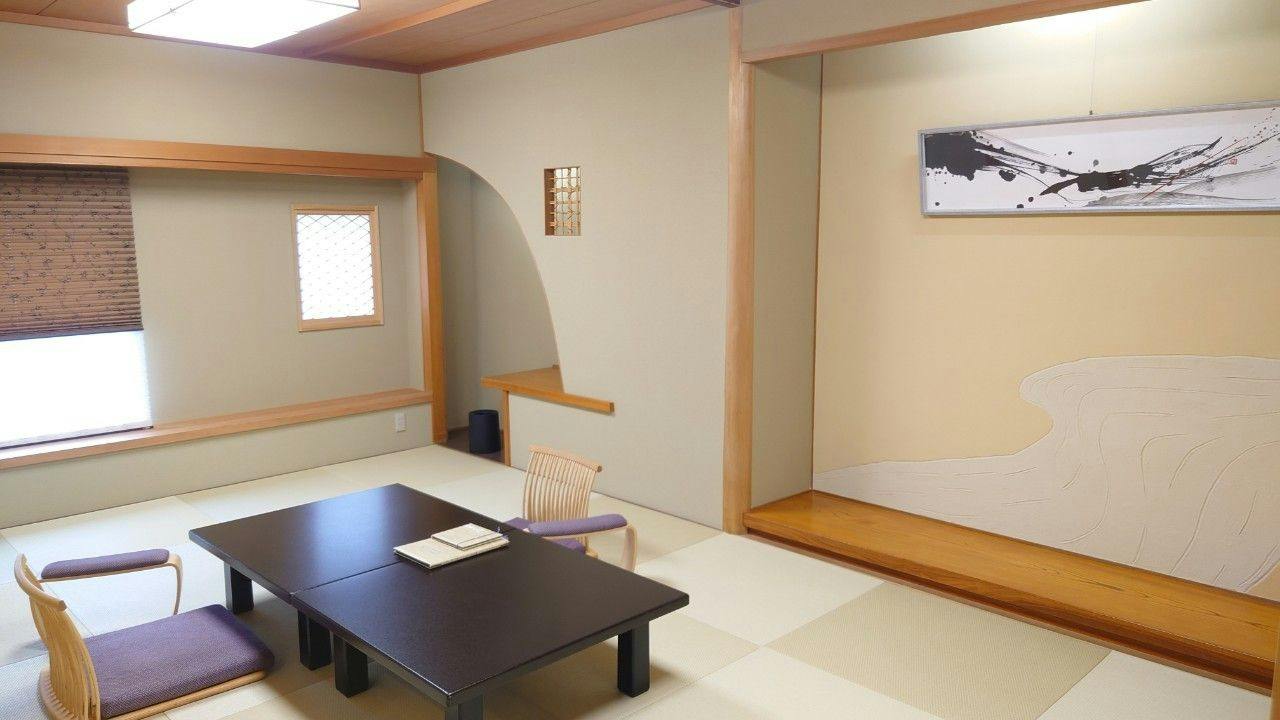 Popular Open-Air Bath Rooms and Seasonal Delicacies of Toyama, Unazuki Onsen Sunyanagi-tei