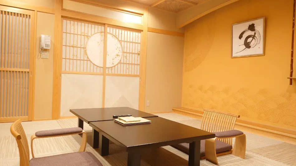 Popular Open-Air Bath Rooms and Seasonal Delicacies of Toyama, Unazuki Onsen Sunyanagi-tei