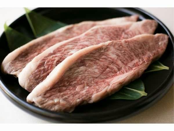 Popular Open-Air Bath Rooms and Seasonal Delicacies of Toyama, Unazuki Onsen Sunyanagi-tei