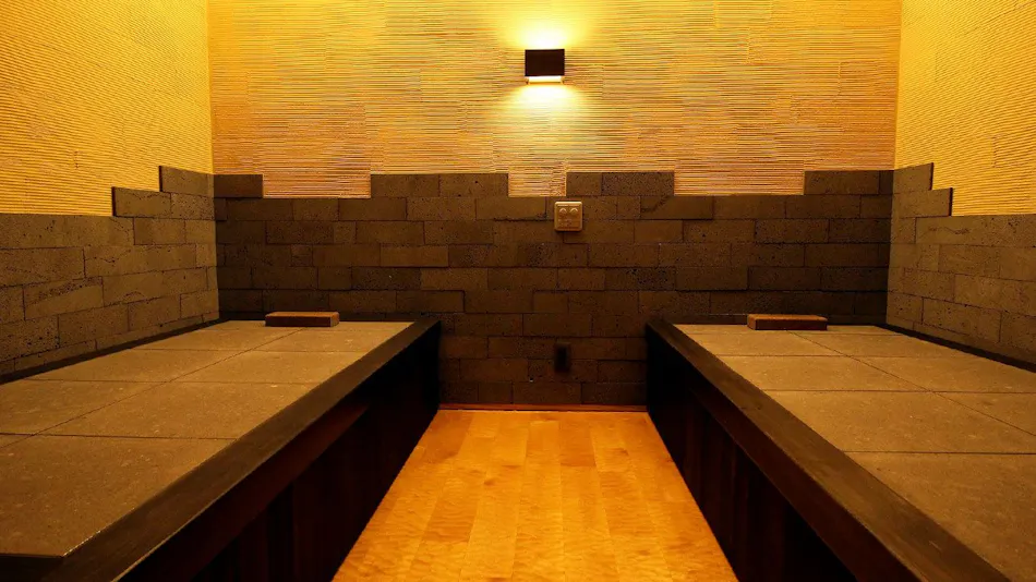 Popular Open-Air Bath Rooms and Seasonal Delicacies of Toyama, Unazuki Onsen Sunyanagi-tei