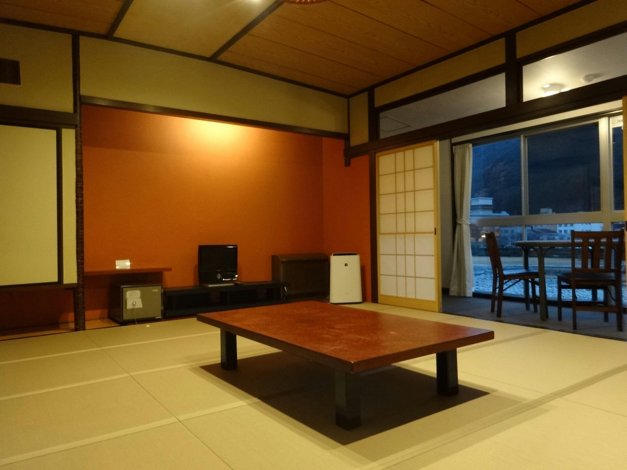 Sakura RiverSide Stay Gero Onsen