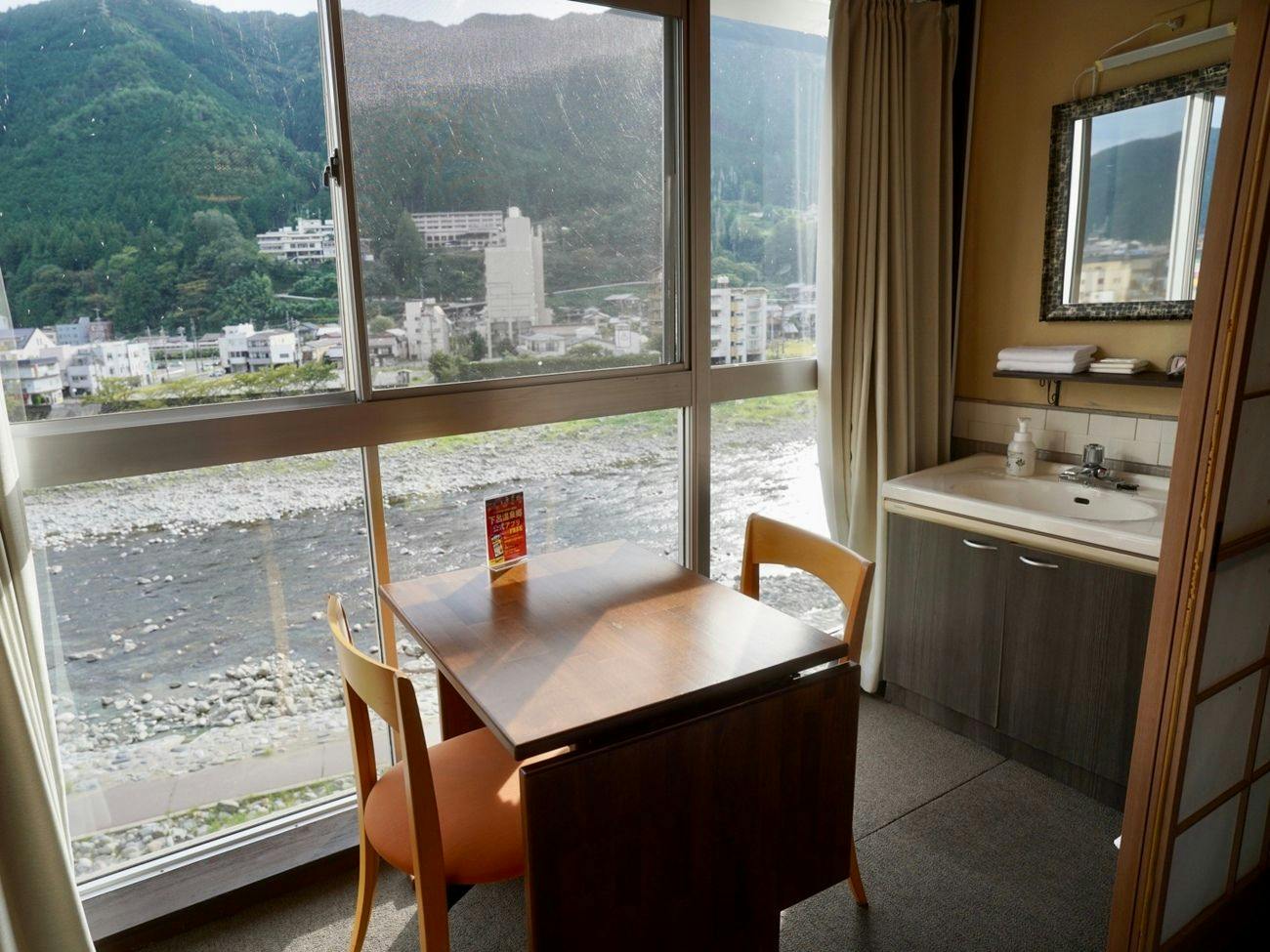 Sakura RiverSide Stay Gero Onsen
