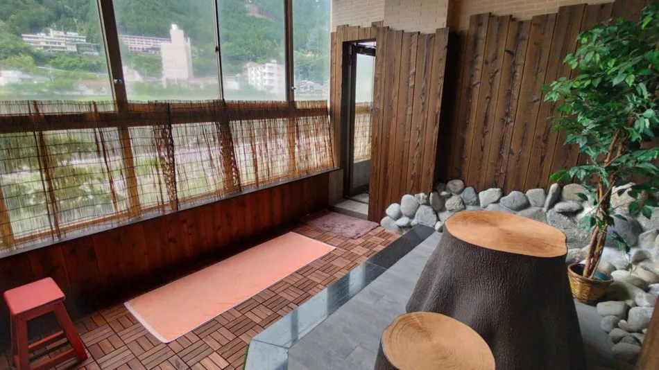 Sakura RiverSide Stay Gero Onsen