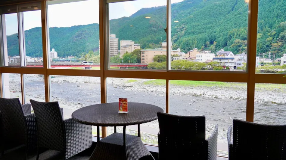 Sakura RiverSide Stay Gero Onsen