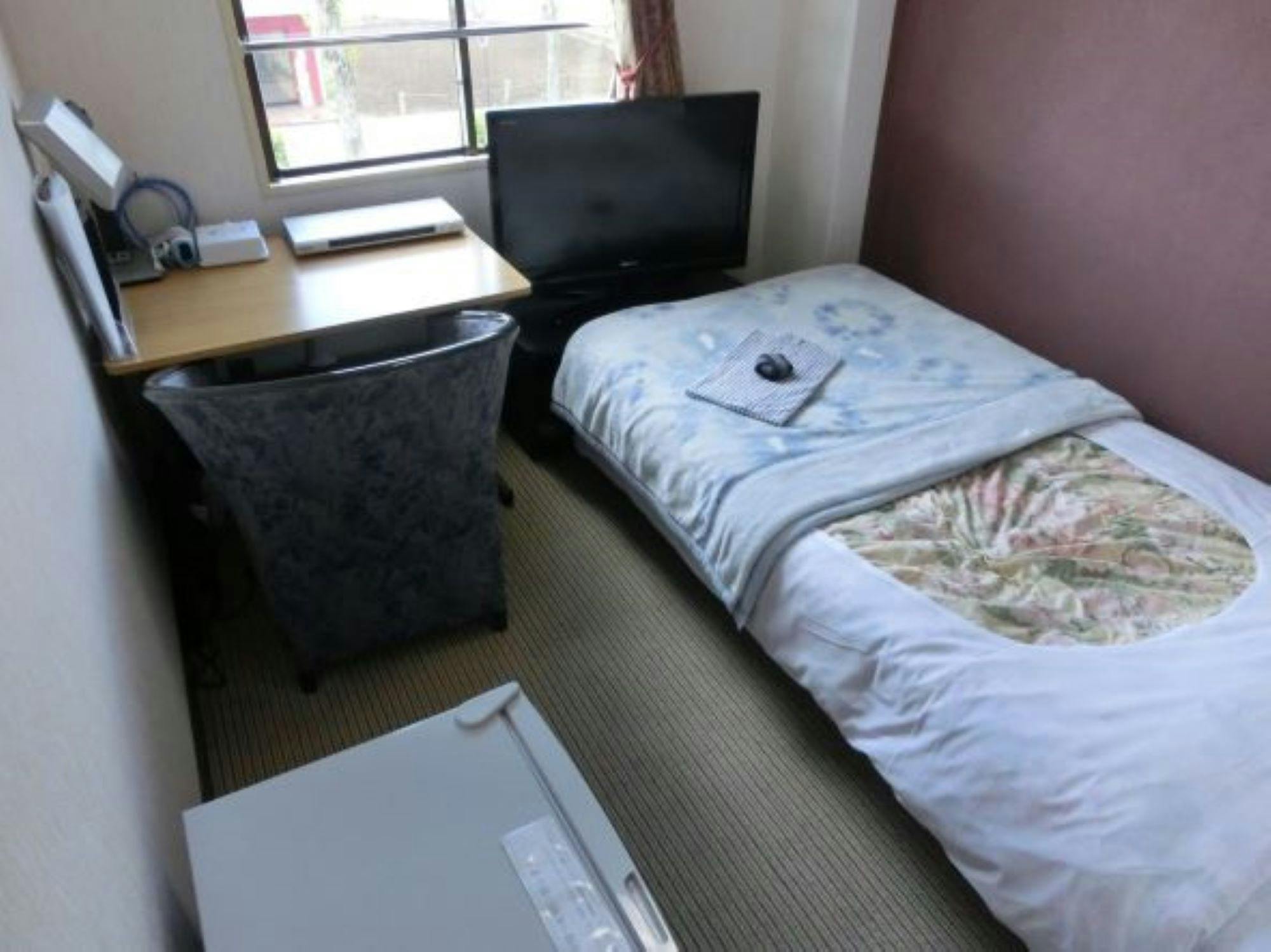 Biz Hotel Shiojiri Ekimae