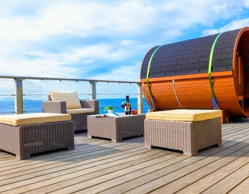 海を眺める貸切バレルサウナ