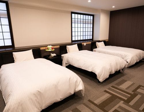 母屋2階洋室トリプル