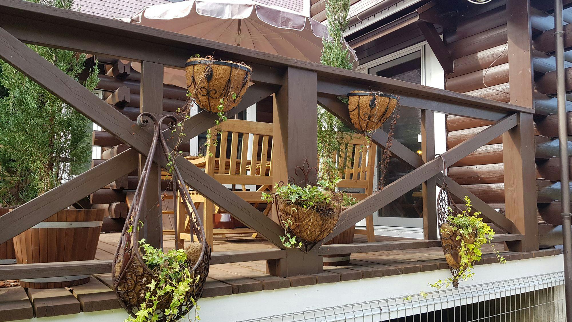 ALL SEASON RESORT NO.2 Birdsong