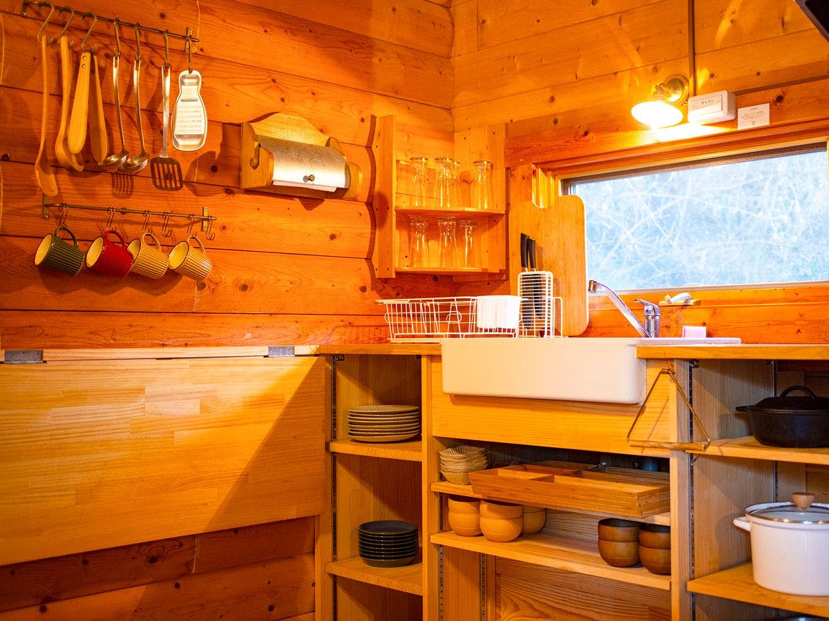 ALL SEASON RESORT NO.2 Birdsong