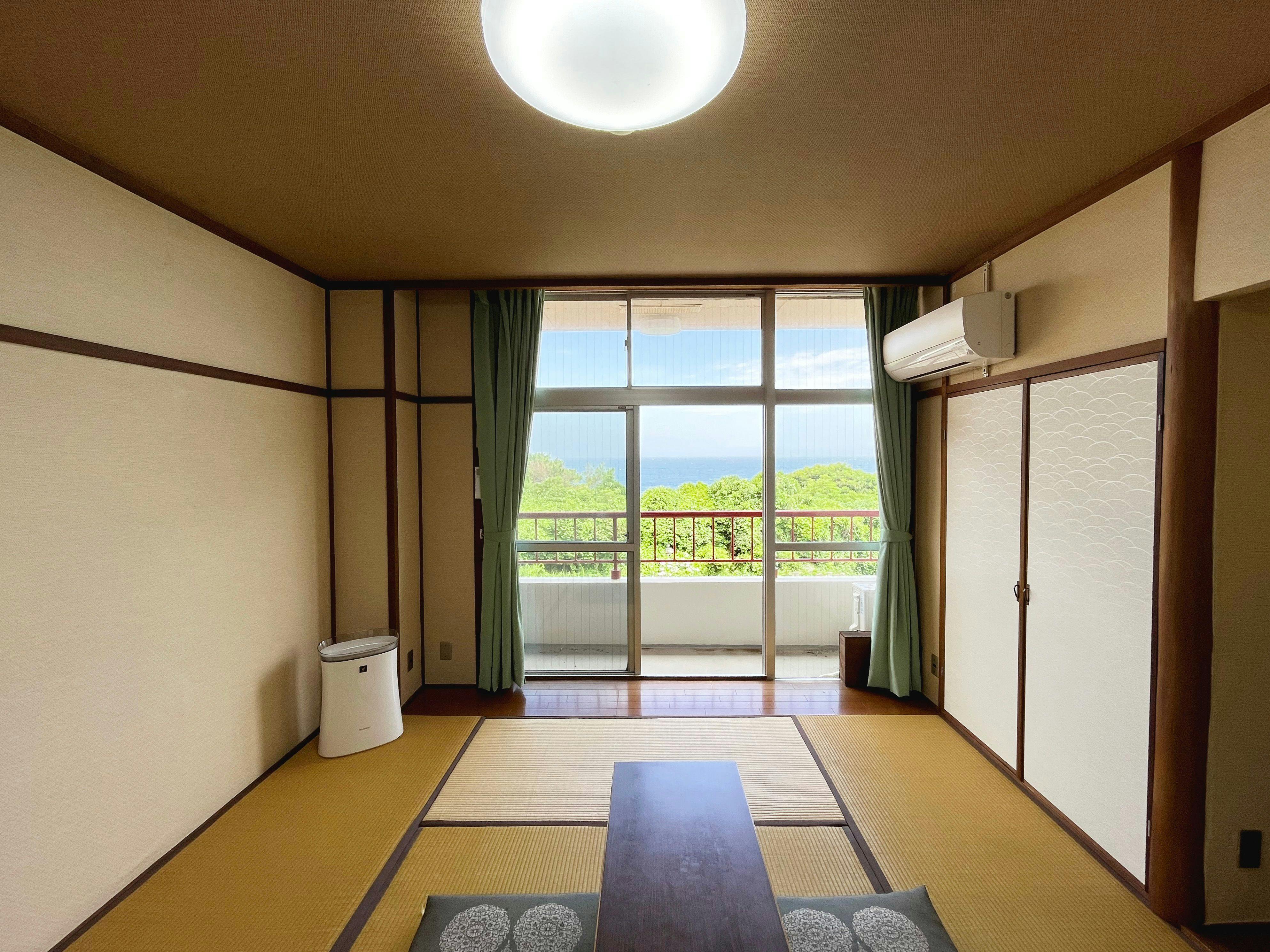 ห้องสไตล์ญี่ปุ่น 8 เสื่อทาทามิ ไม่มีห้องน้ำและห้องสุขา พร้อมวิวทะเล