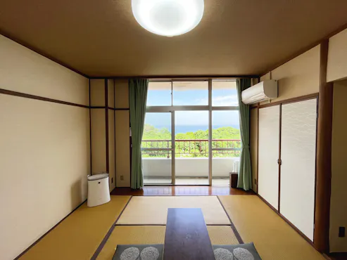 ห้องสไตล์ญี่ปุ่น 8 เสื่อทาทามิ ไม่มีห้องน้ำและห้องสุขา พร้อมวิวทะเล