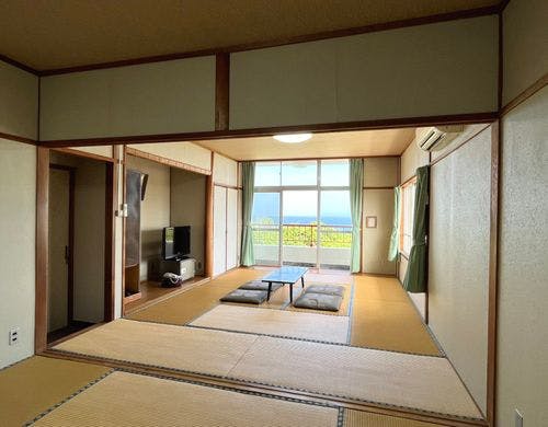 オーシャンビュー★和室二間バストイレなし