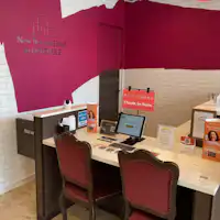 【Sảnh】Quầy tự làm thủ tục nhận phòng (self check-in)
