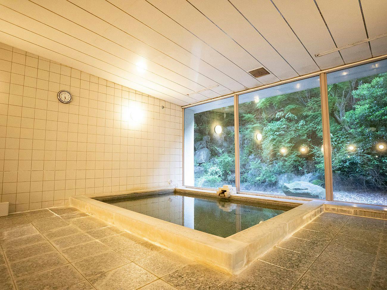 Kamogawa Country Hotel