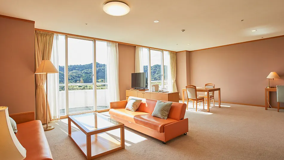 Kamogawa Country Hotel