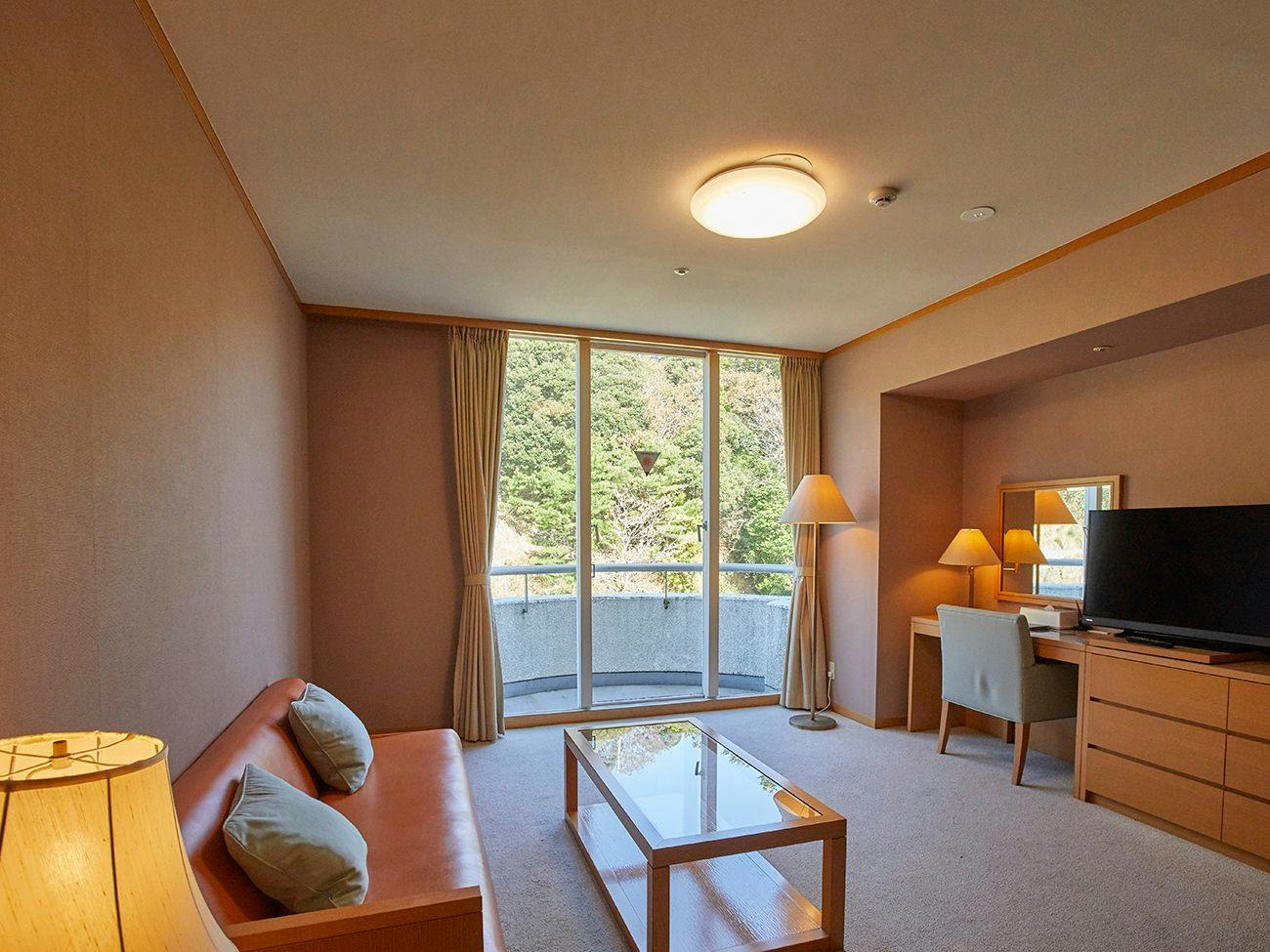 Kamogawa Country Hotel
