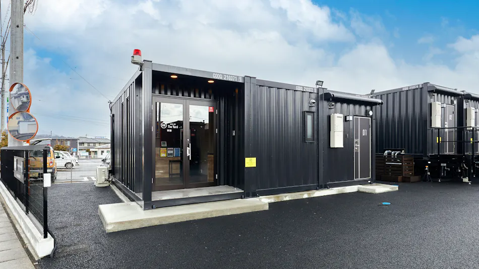 HOTEL R9 The Yard Ena