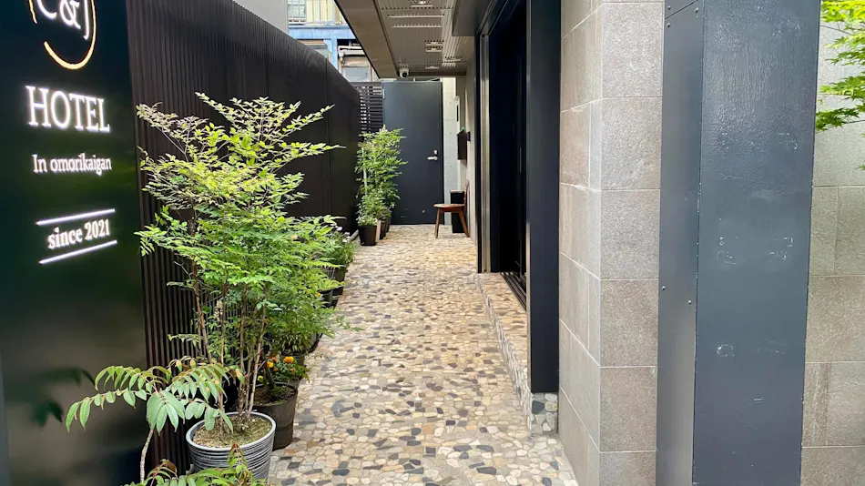 C&J HOTEL