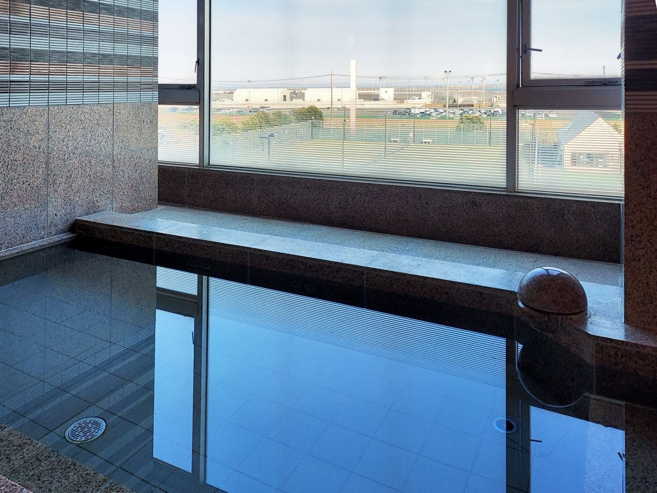 น้ำพุร้อนหินกวงหมิง (น้ำพุร้อนเทียม)