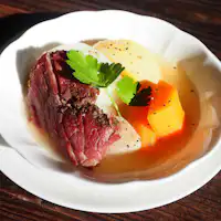 โปโตเฟอพร้อมเนื้อวัวรมควันทำเอง