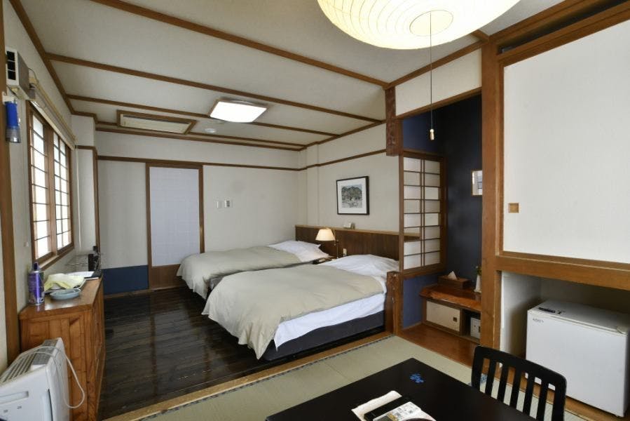 本馆日式和洋室（停车场侧）