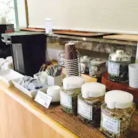 บริการฟรีกาแฟ ชา ฯลฯ ที่เลานจ์