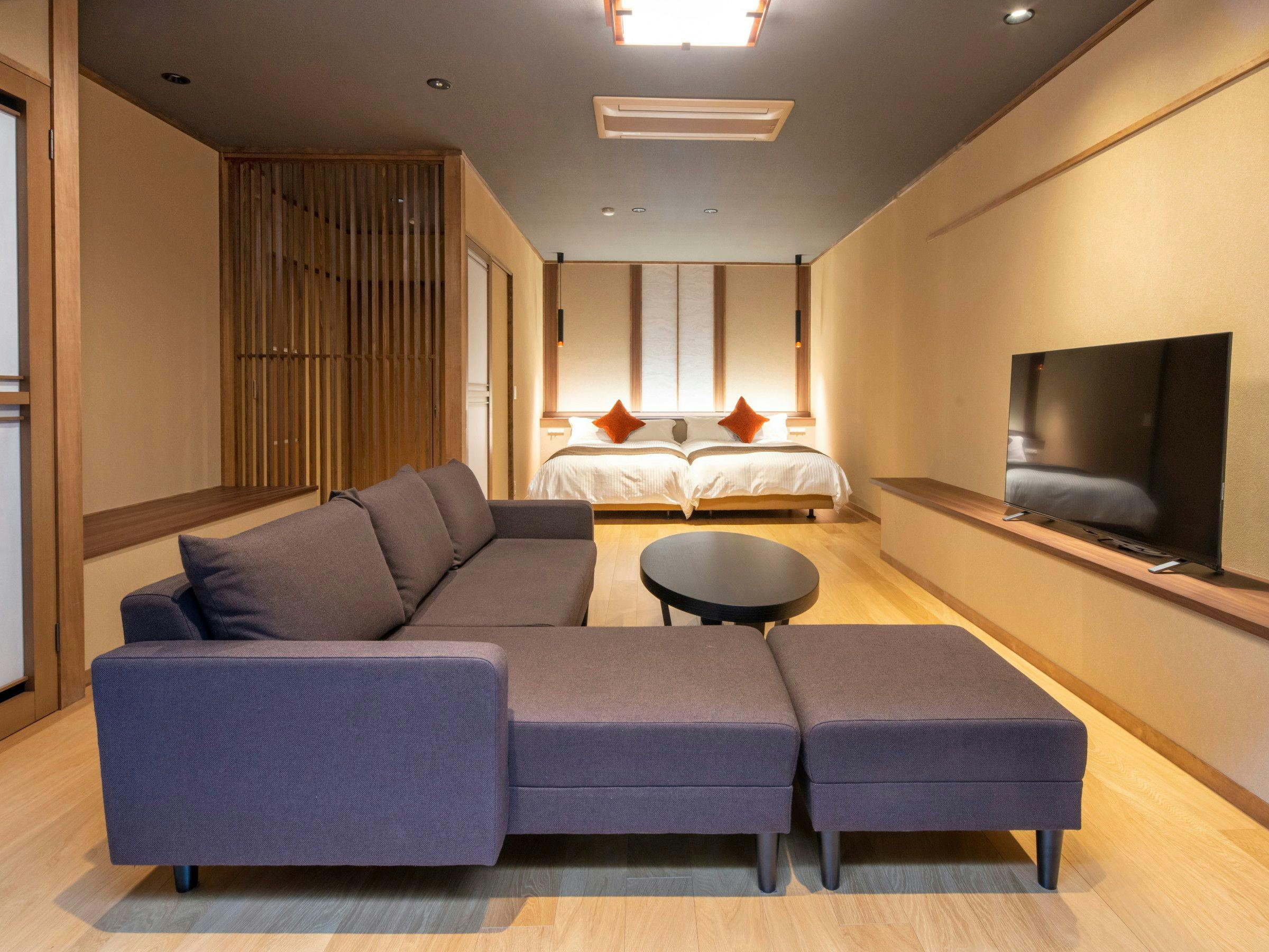 ห้องพักพร้อมอ่างอาบน้ำกลางแจ้งบางส่วน <Yamabiko>