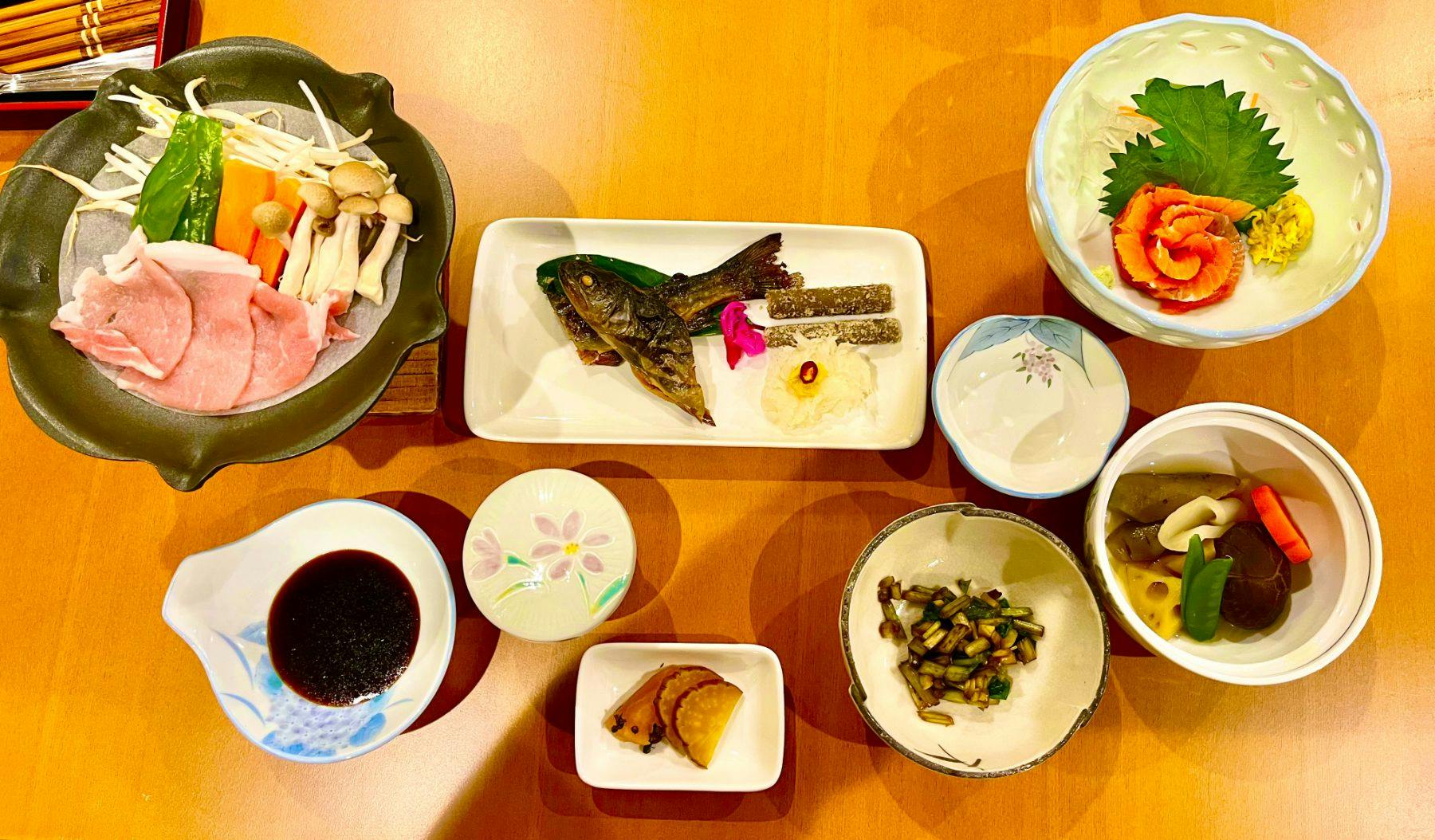 Hachimantai Onsen Village Pension Hinode