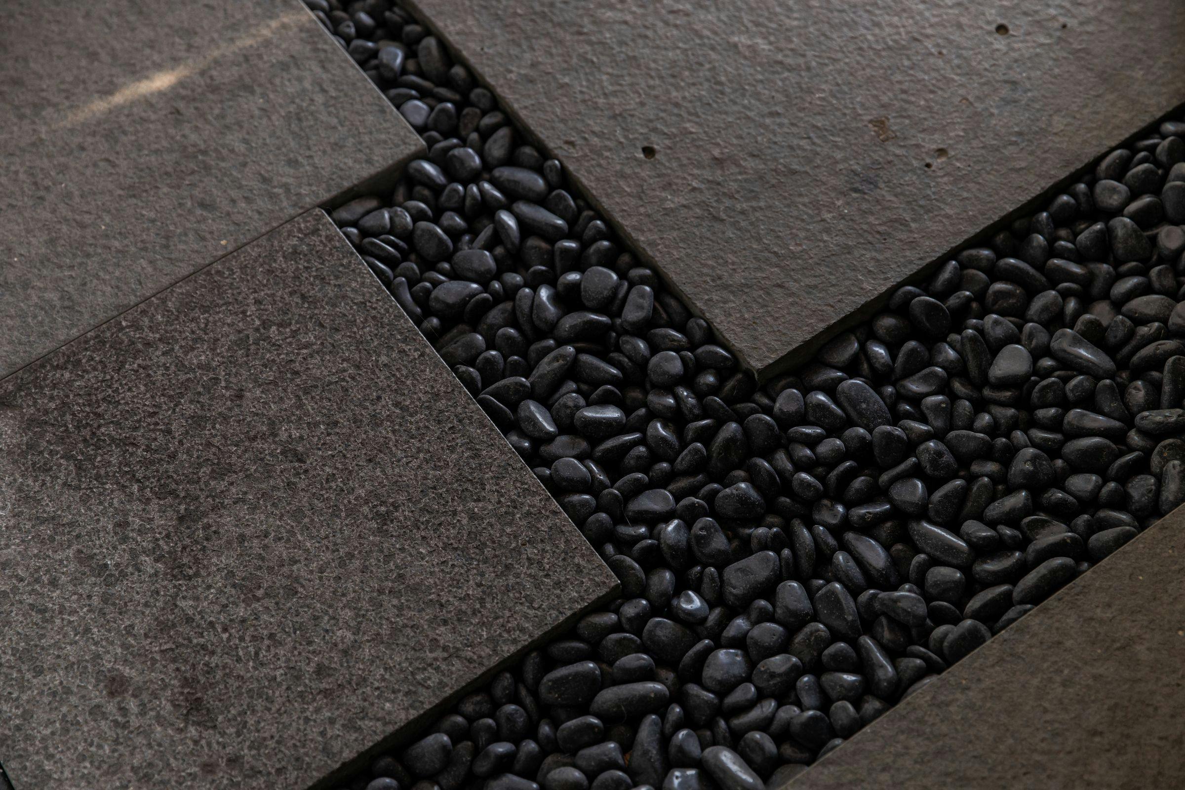 พื้นดินของ Airstream ปูด้วยหิน