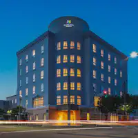 ภายนอก (กลางคืน)