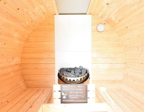 デラックス　バレルサウナ内部