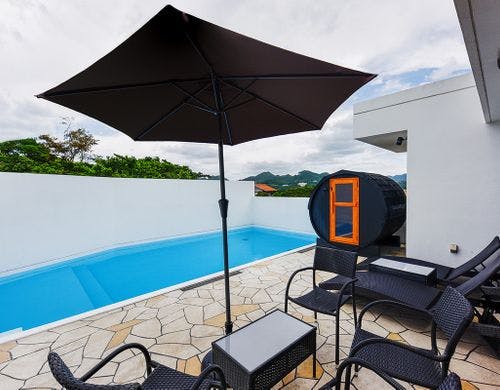 エグゼクティブ　プールサイド