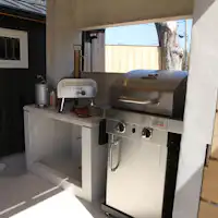 เตาย่างบาร์บีคิวสไตล์อเมริกันและเตาอบพิซซ่า