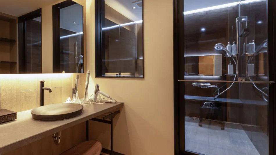 Shin-Iya Onsen Hotel Kazurabashi