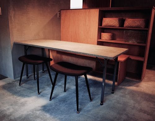 ダイニングテーブル