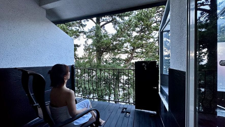 ISANA Resort: Natural Private Hotsprings and Ocean View Boutique Hotel
